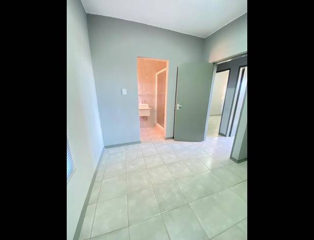3 BEDROOM APARTMENT FOR SALE IN WITPOORTJIE